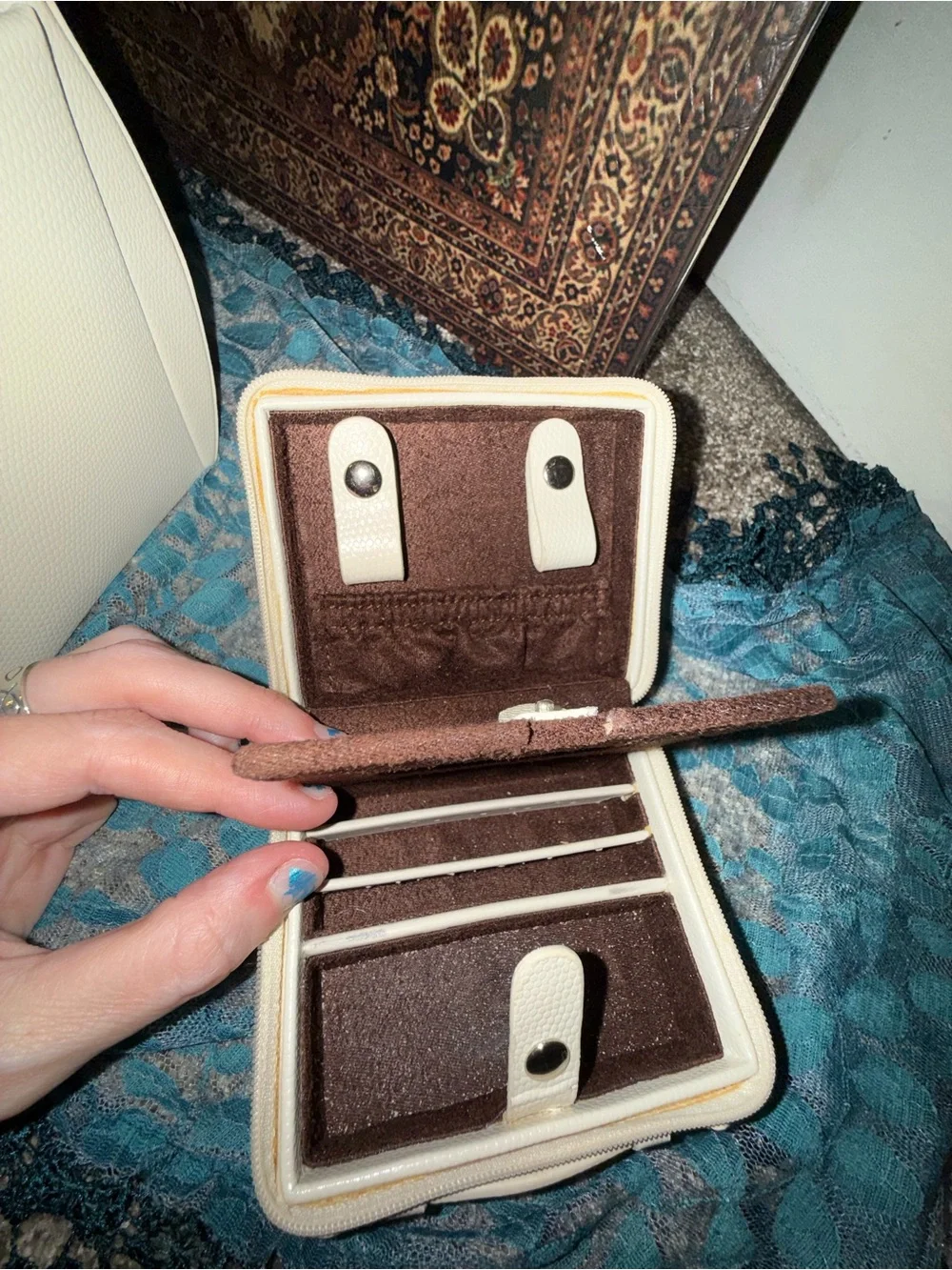 Rowallan White and Brown Jewelry Organizer Case